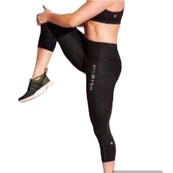 lululemon athletica Pants - Lululemon X Peleton Fast and Free capri size 8 black leggings laser cut RARE!